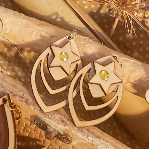 Boucles d'oreilles "Amande ajourée et étoile"